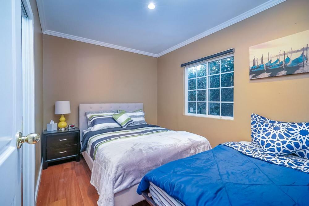 Apartamento Stylish 2 Bed & 2 Bath At The Heart Of Hollywood With Free Parking - One Car Only Los Ángeles Exterior foto